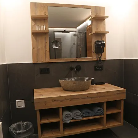 Bed and breakfast Embacher Gmbh & Co Kg 3*