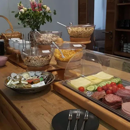 住宿加早餐酒店 Embacher Gmbh & Co Kg 菲霍芬