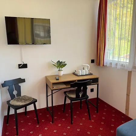 Embacher Gmbh & Co Kg B&B