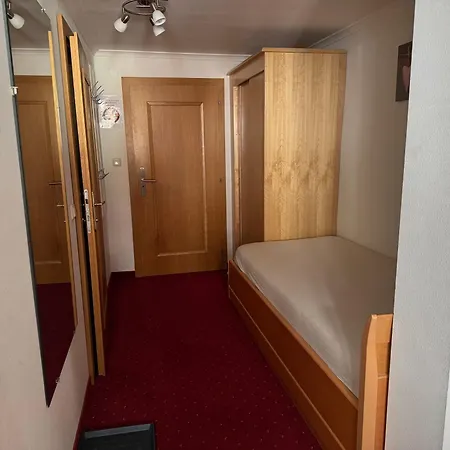Embacher Gmbh & Co Kg B&B 3*